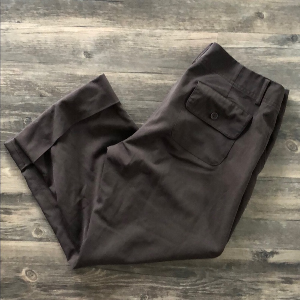 🏖Summer Sale🏖  Women’s Capris - Size 8